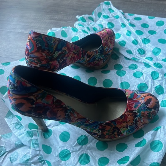 Multi Color Stilettos - Picture 4 of 6